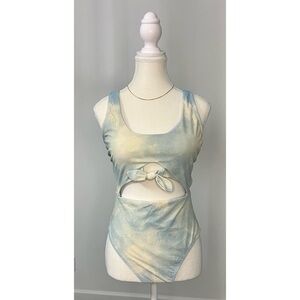 Tie-Dye‎ swimsuit